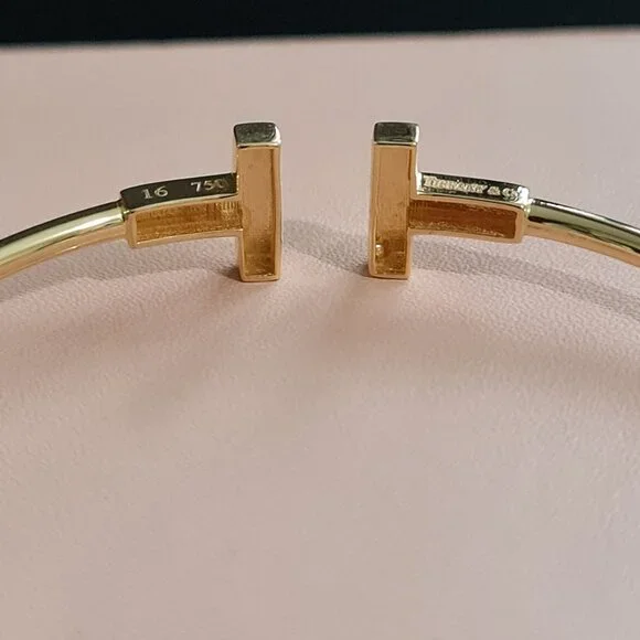 T bangle side slide bangle gold 18k - Picture 5 of 8